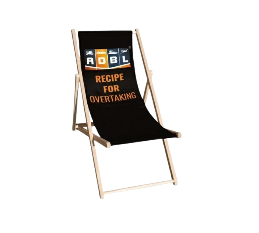 ADBL Sunbed – Drewniany Leżak Plażowy z Logo ADBL